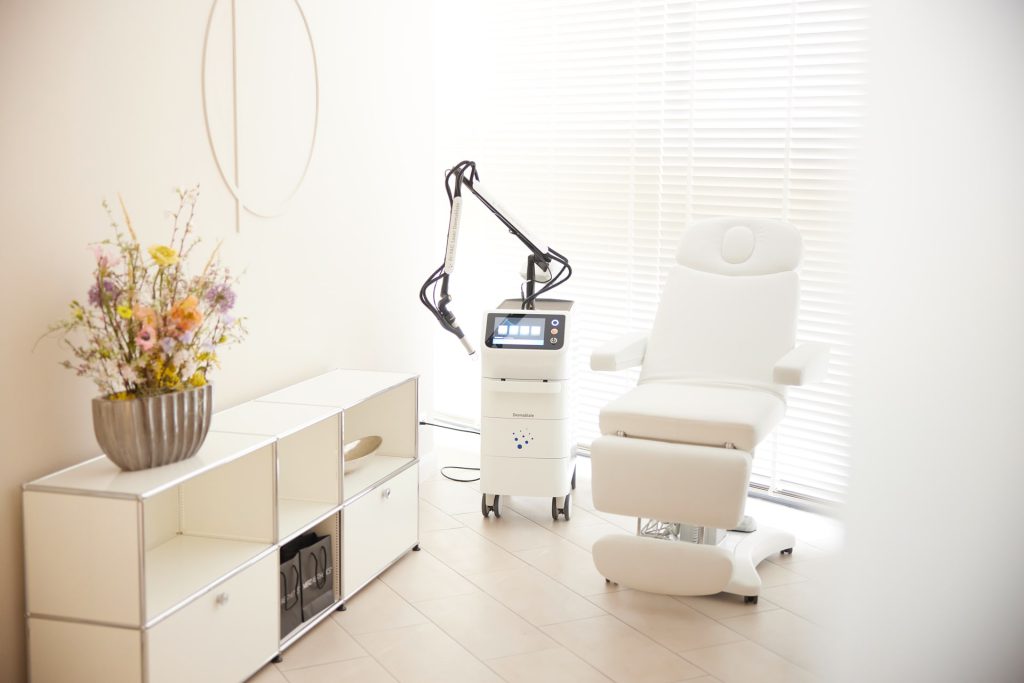 ABLATIVER ERBIUM:YAG-LASER